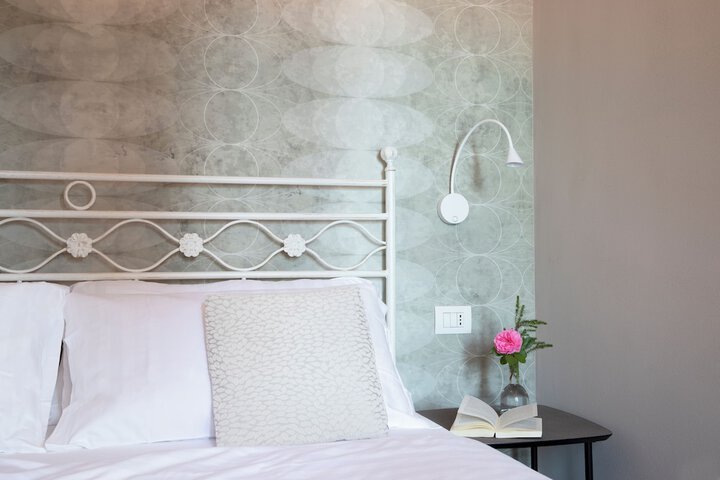 Room 32 of 150
