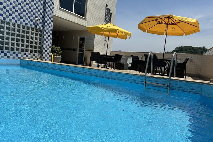Pool 45 of 77