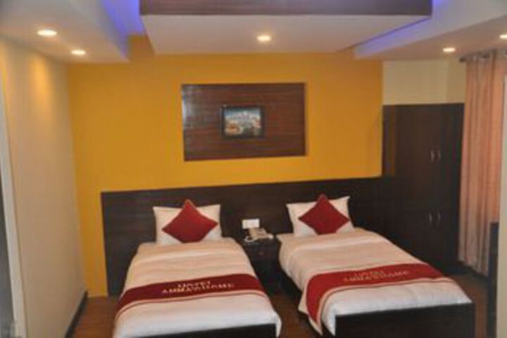 Room 6 of 34