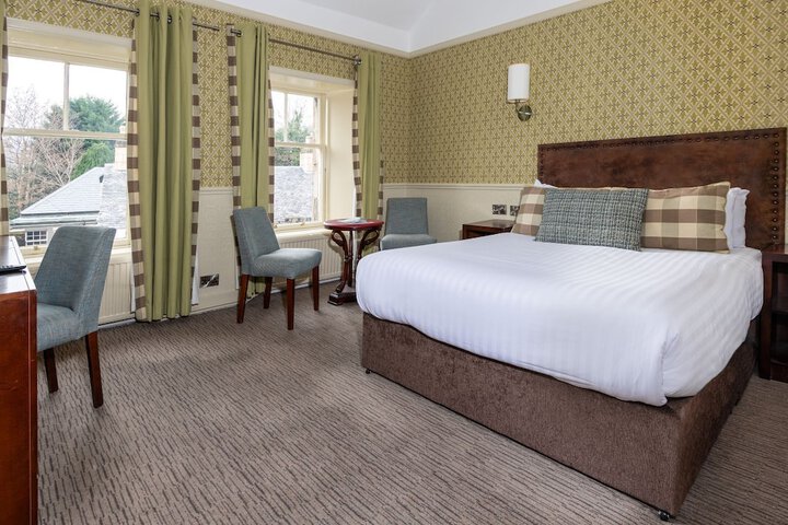 Room 25 of 178