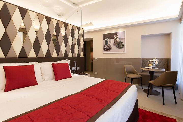 Room 42 of 142