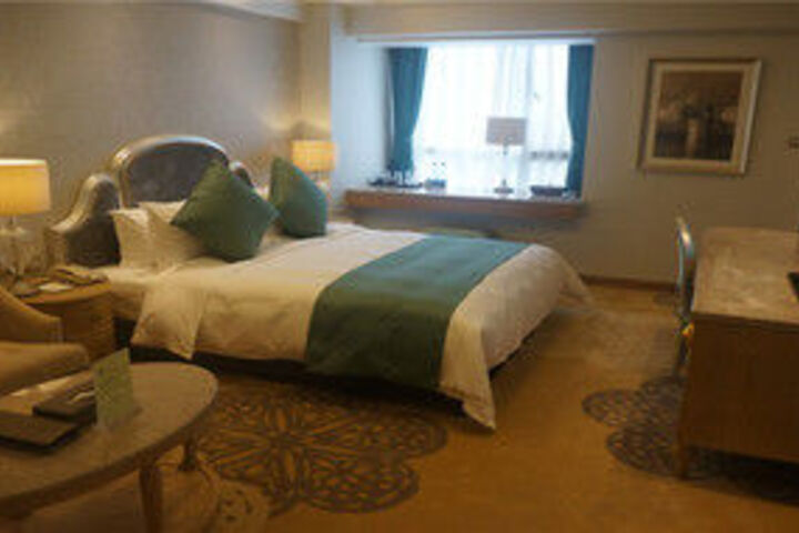 Room 19 of 27