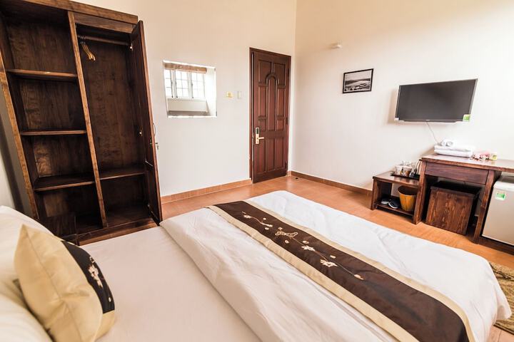 Room 36 of 82