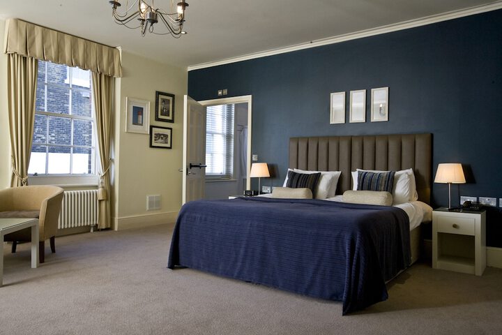 Room 17 of 63