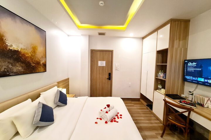 Room 9 of 27
