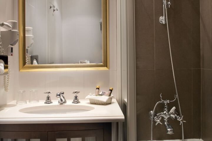 Bath Interior