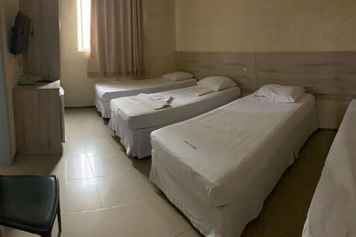 Room 16 of 33