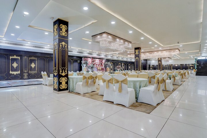 Ballroom/Hall 47 of 66