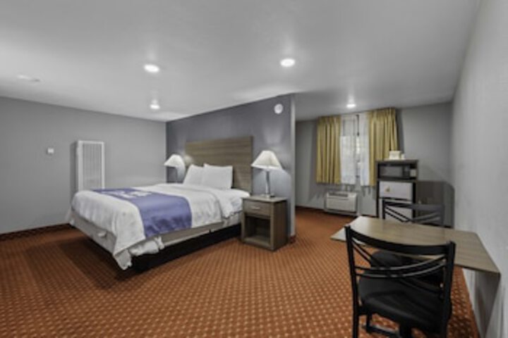Room 85 of 129
