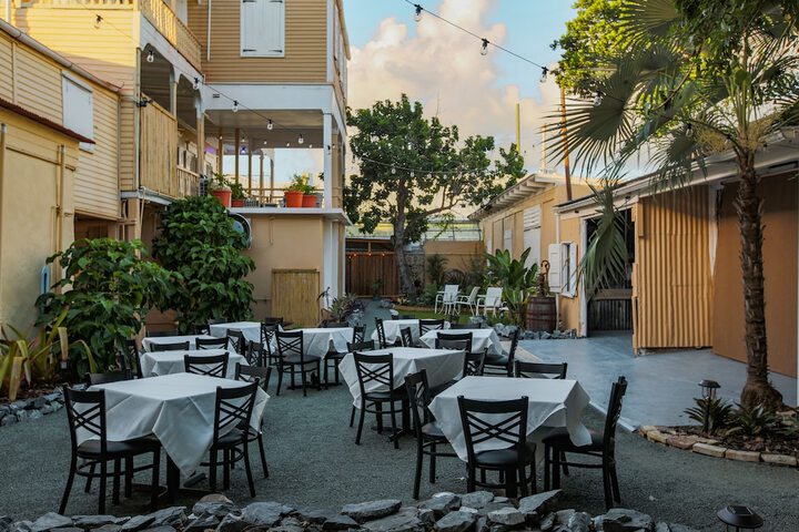 Hotel Exterior 152 of 171