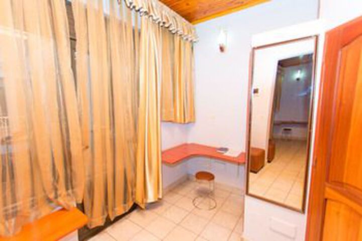 Room 39 of 60