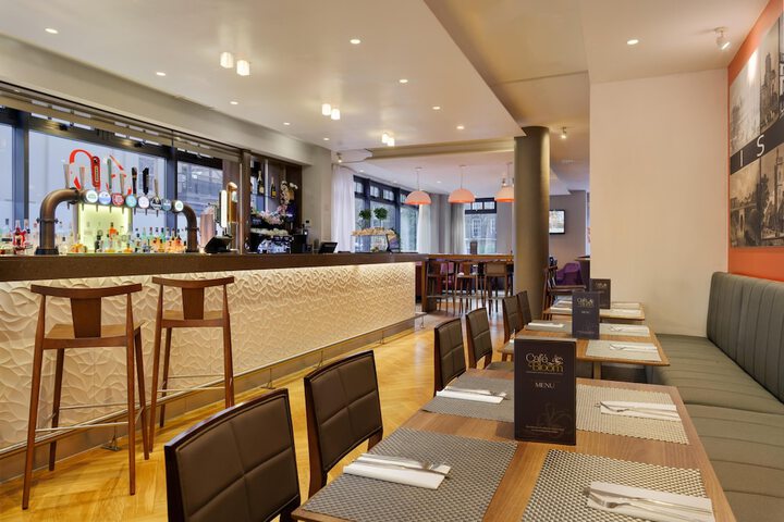 Dining 98 of 157