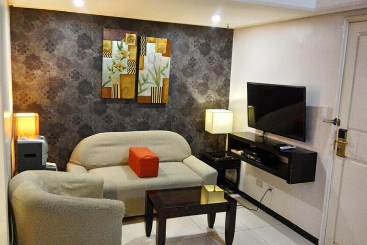 Room 12 of 28