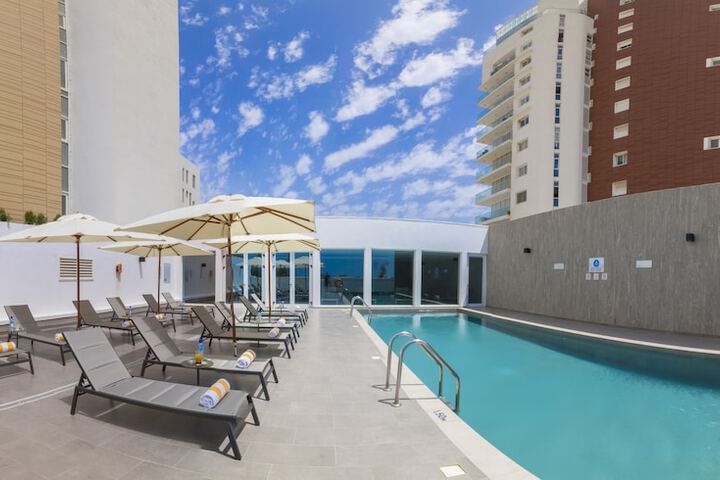 Pools & Facilities