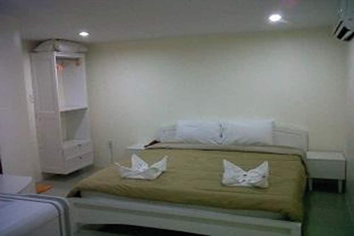 Room 26 of 114