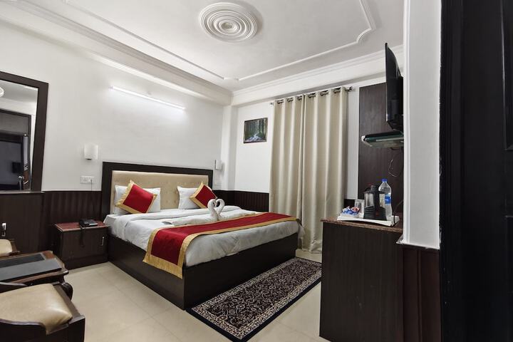 Room 3 of 11