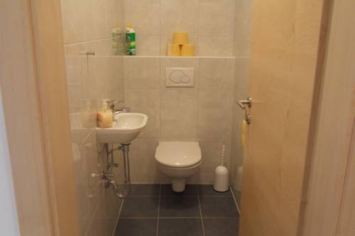 Room 8 of 21