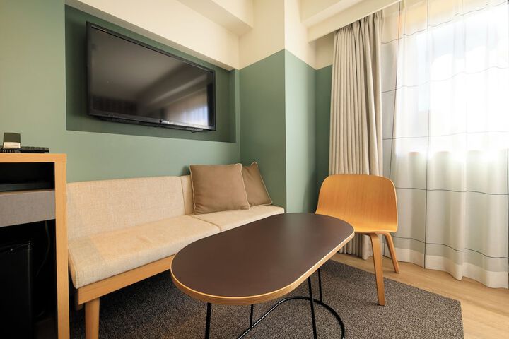 Room 9 of 53