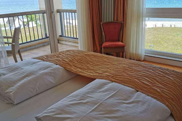 Room 13 of 101
