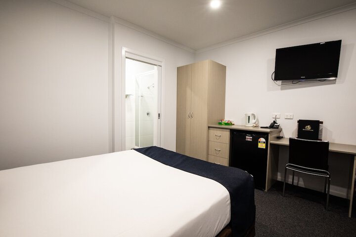 Room 21 of 43