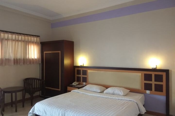 Room 3 of 11