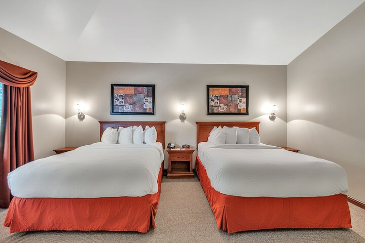 Superior 2 Queen Beds (7 of 7)