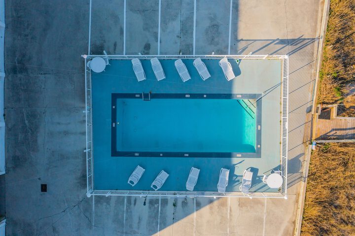 Pool 73 of 90