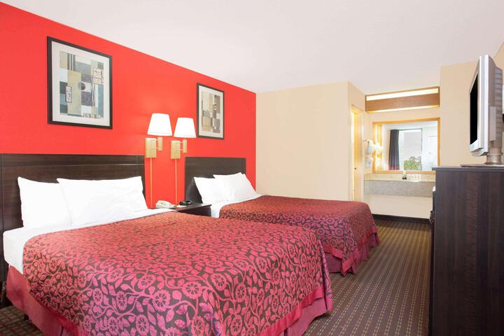 1 King Bed (11 of 17)