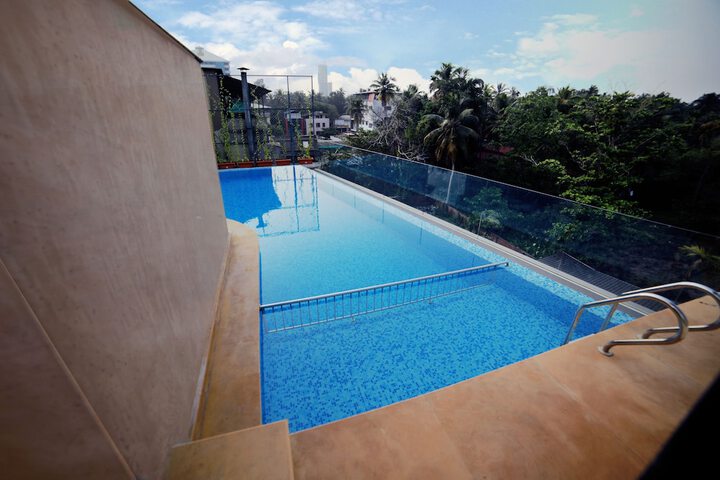 Pool 8 of 14