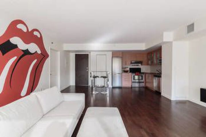 Room 15 of 23