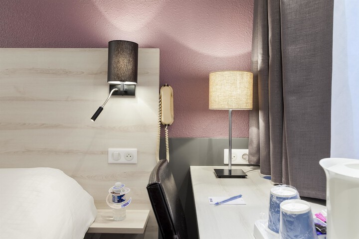 Room 4 of 31
