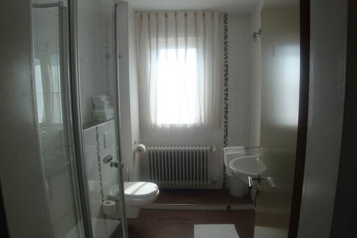 Room 17 of 35