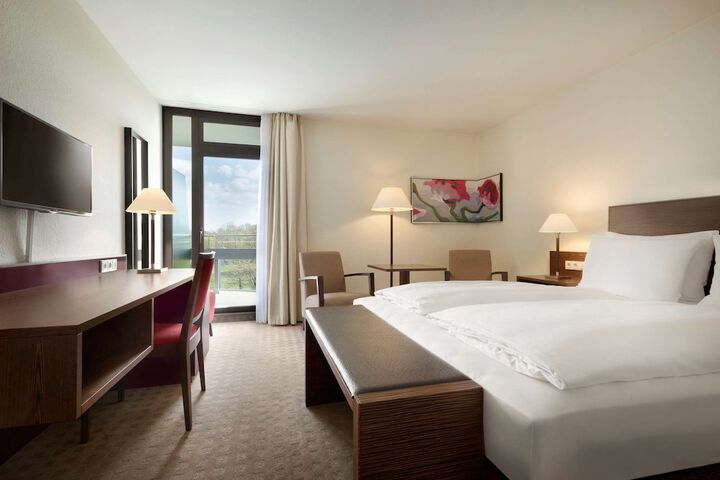 Room 3 of 22