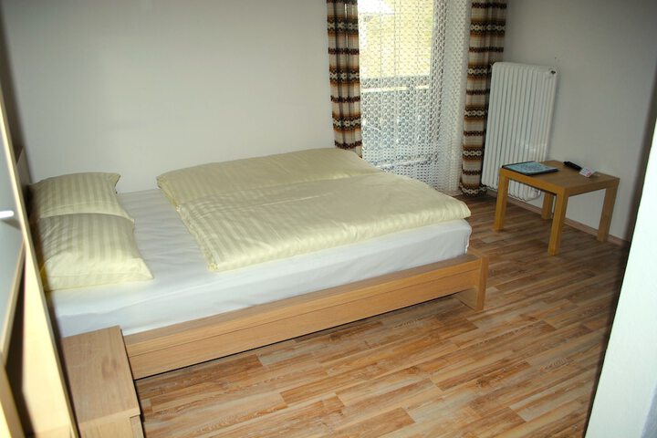 Room 25 of 61