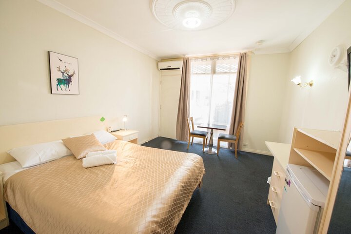 Room 25 of 78