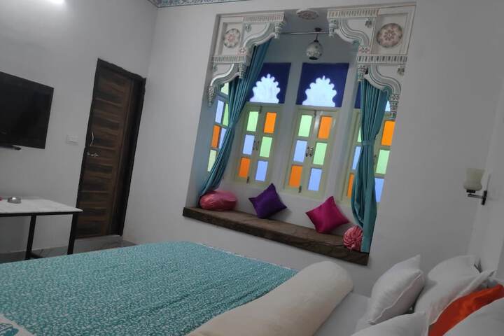 Room 9 of 31