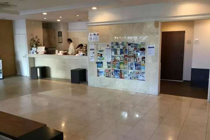Guest Lobby
