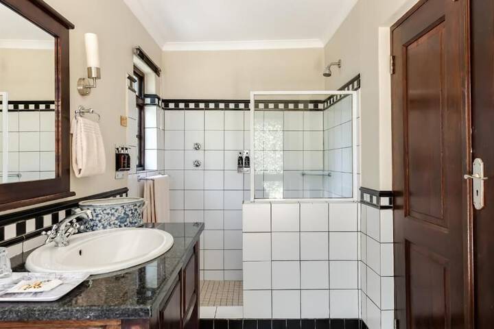 Clean Restrooms
