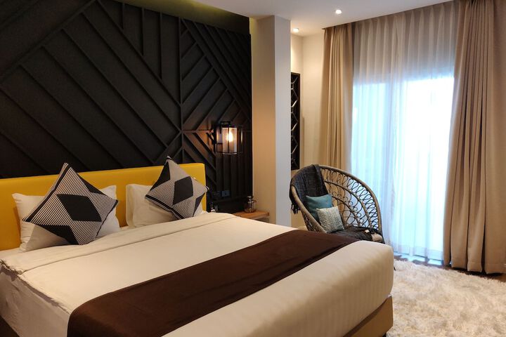 Room 6 of 40