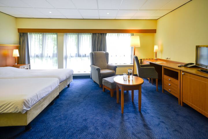 Room 8 of 41