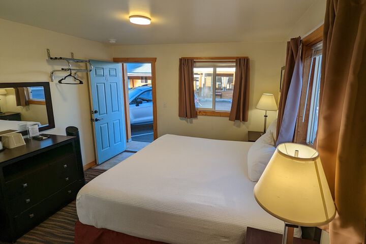 Room 8 of 50
