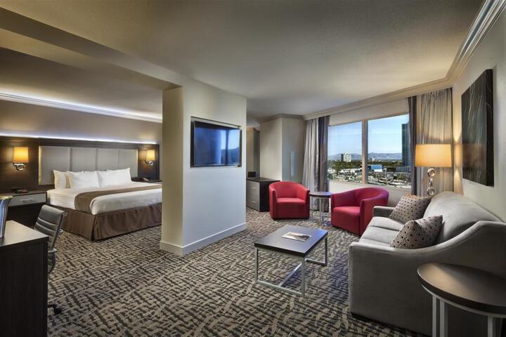 Classic Grand Suite (7 of 13)