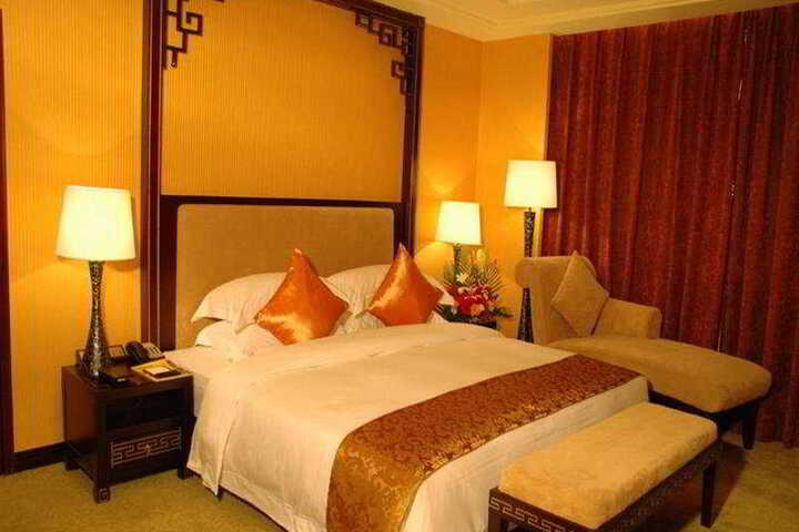 Room 6 of 6