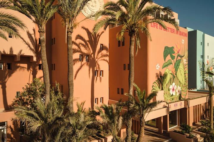 Bikini Island & Mountain Hotel Es Trenc – Adults only