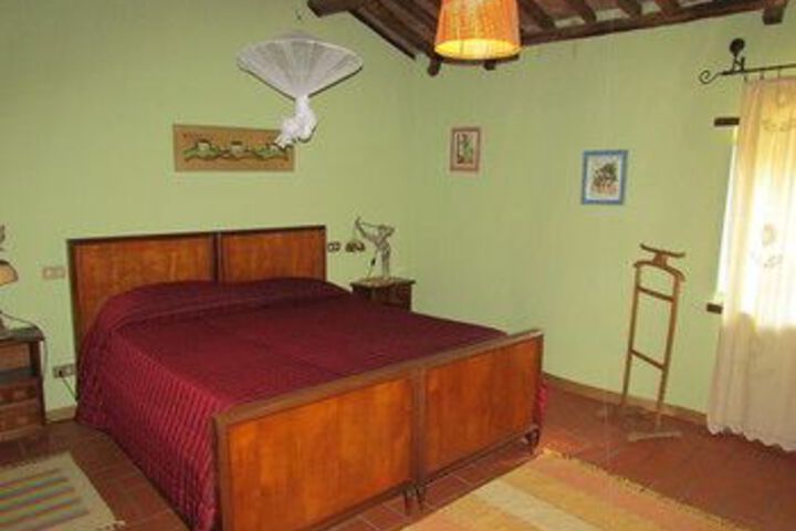 Room 15 of 30
