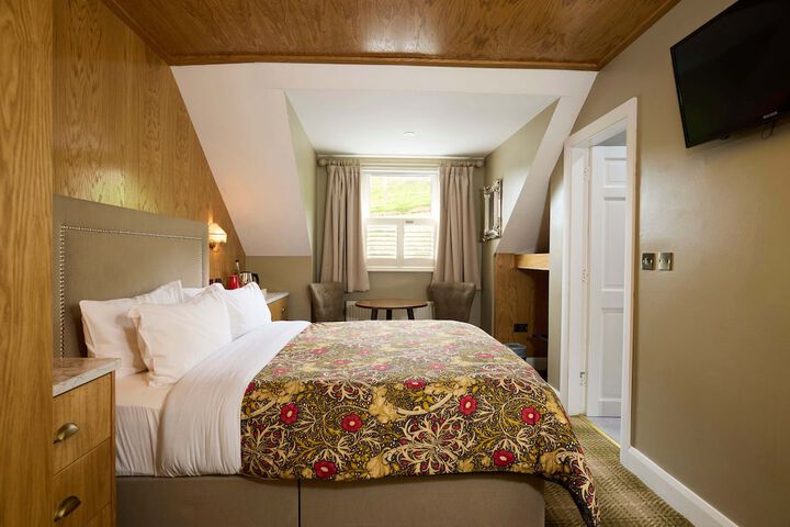 Room 45 of 118