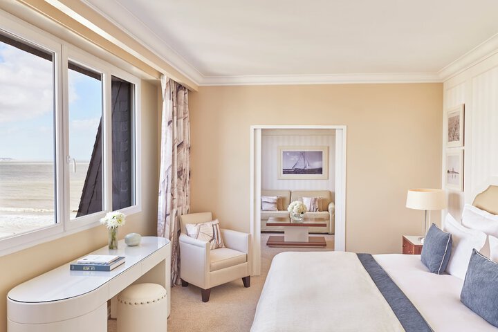Room 30 of 111