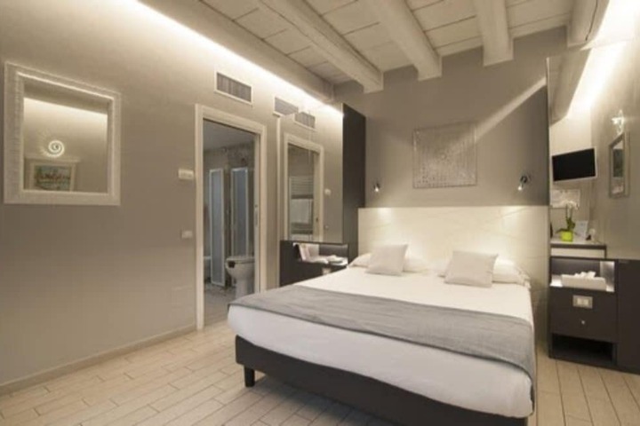 Room 21 of 134