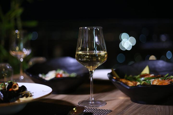 Dining 142 of 218