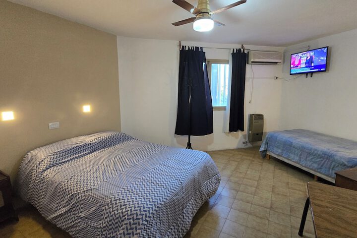 Room 6 of 25